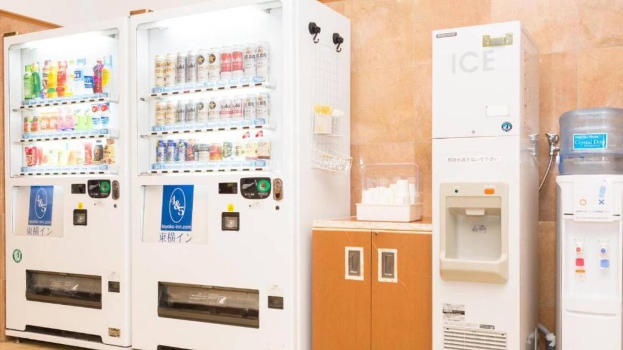 Toyoko Inn Kobe Sannomiya-Eki Higashi Exteriör bild