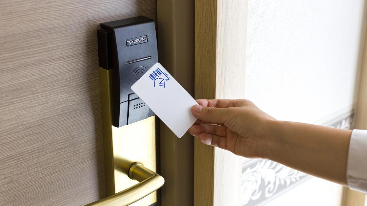 Toyoko Inn Kobe Sannomiya-Eki Higashi Exteriör bild
