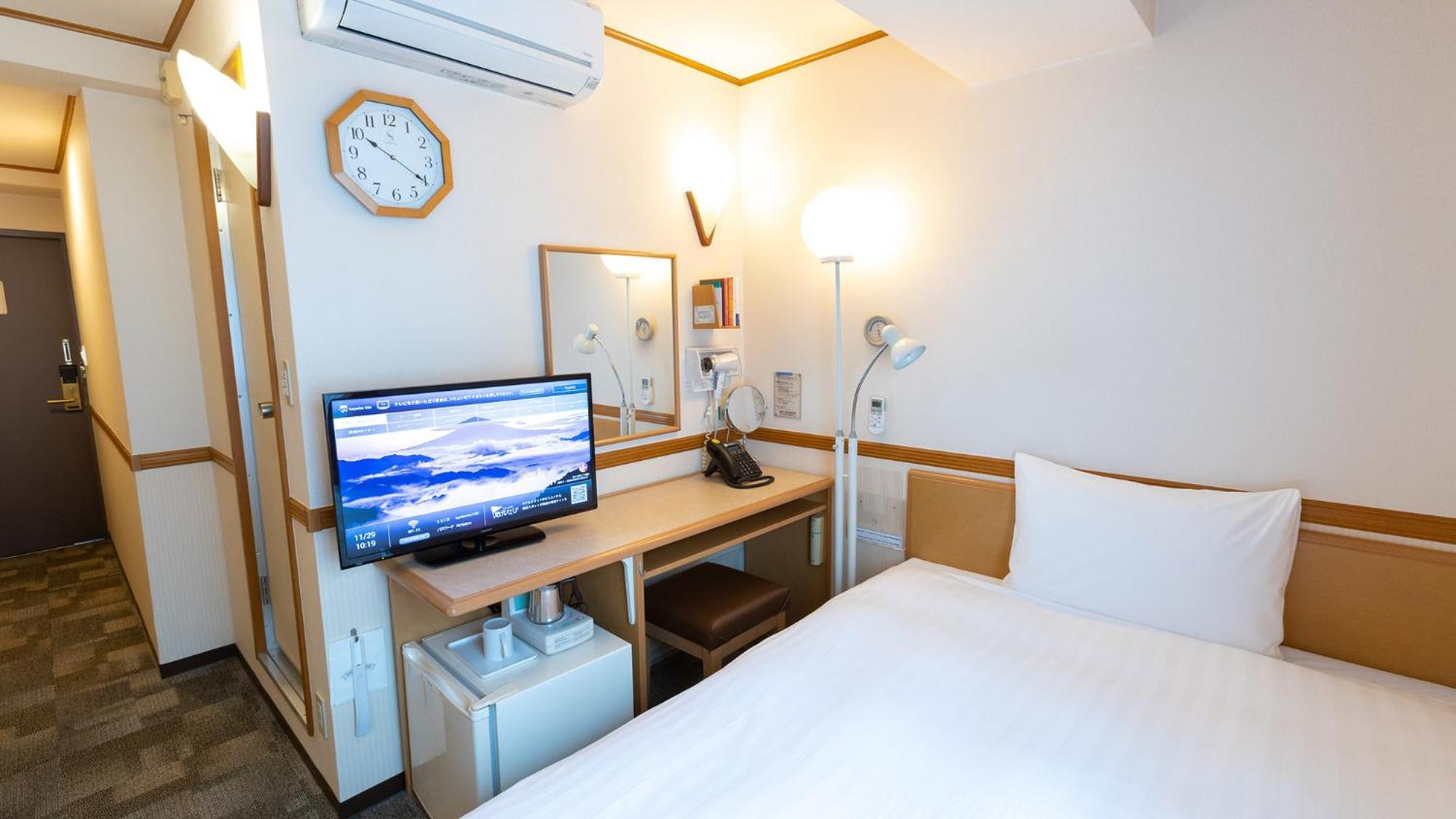 Toyoko Inn Kobe Sannomiya-Eki Higashi Rum bild