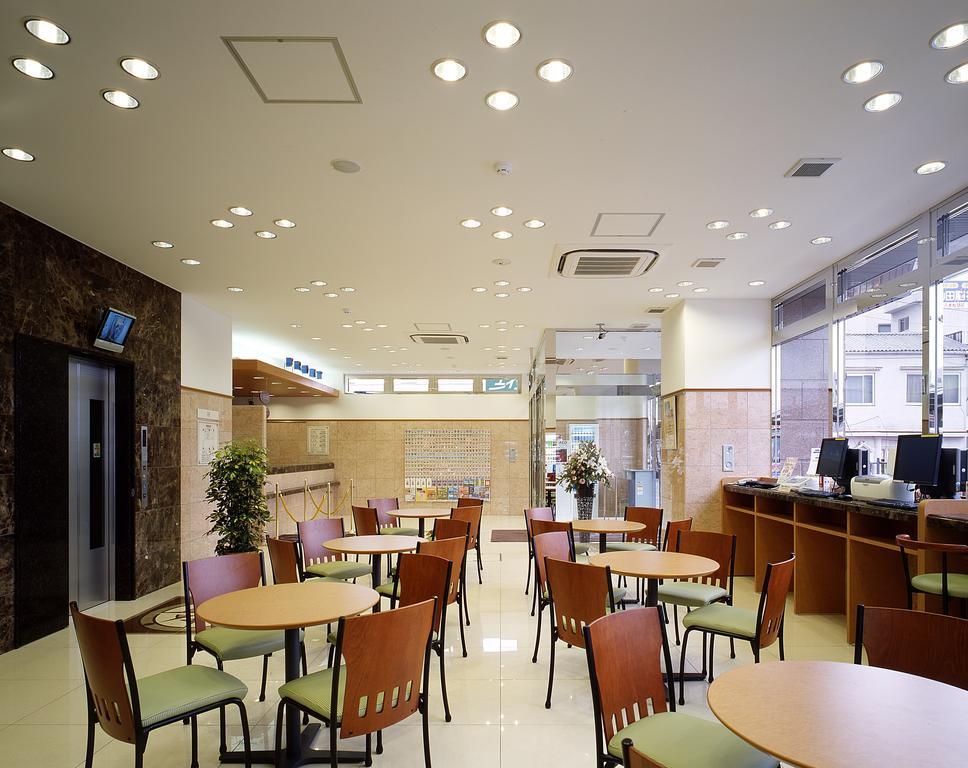Toyoko Inn Kobe Sannomiya-Eki Higashi Exteriör bild