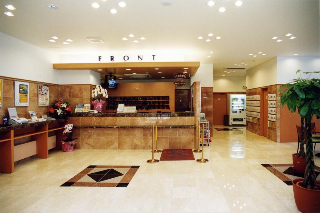Toyoko Inn Kobe Sannomiya-Eki Higashi Exteriör bild